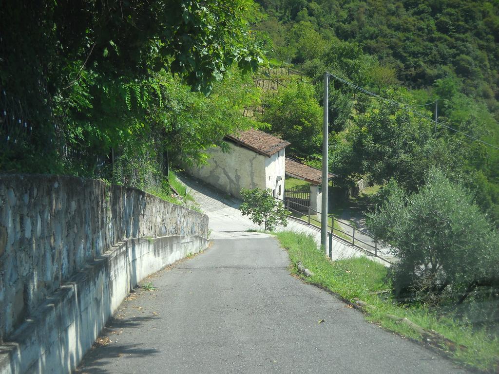 Agriturismo Cascina Lert マローネ エクステリア 写真