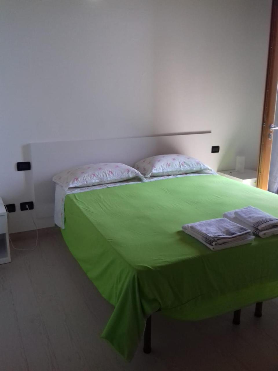 Agriturismo Cascina Lert マローネ エクステリア 写真
