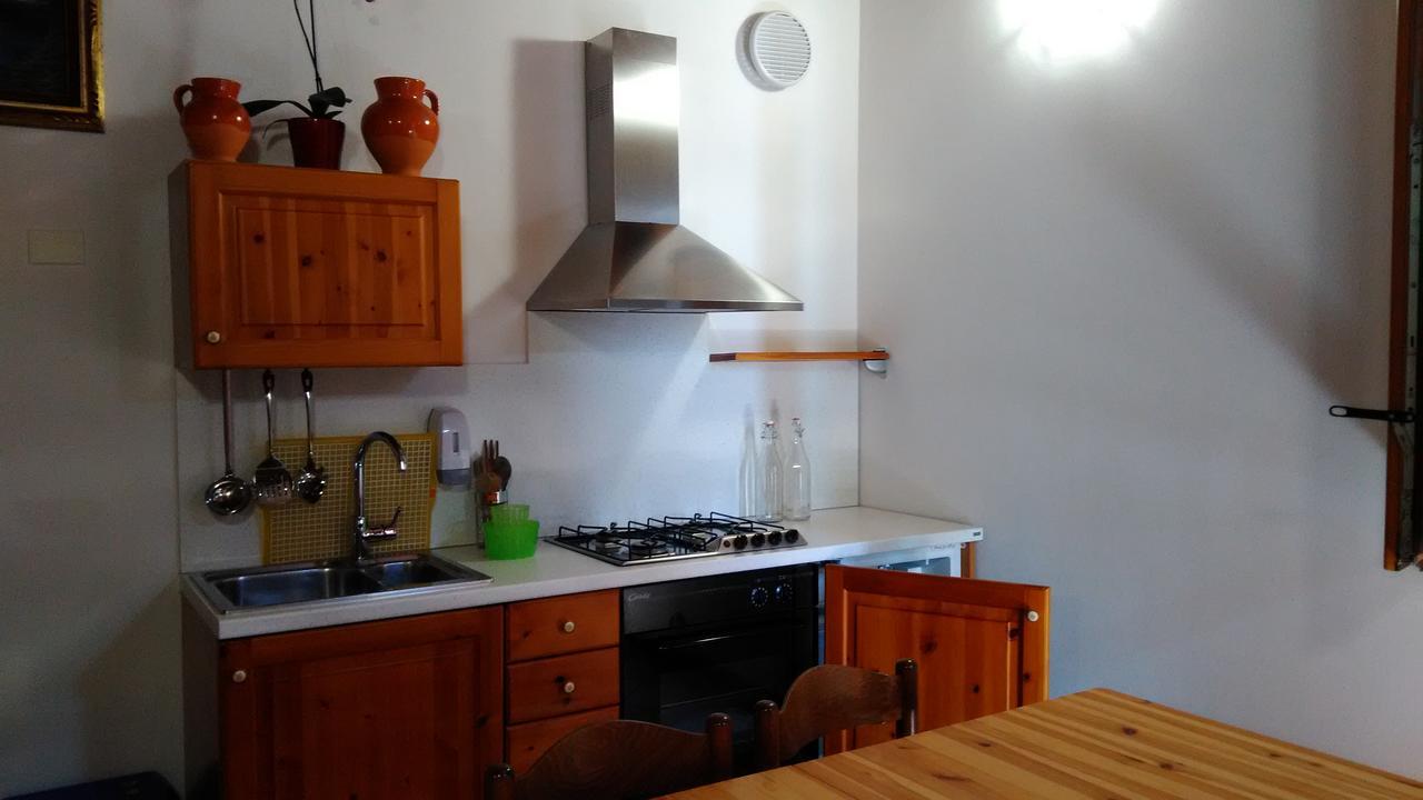 Agriturismo Cascina Lert マローネ エクステリア 写真