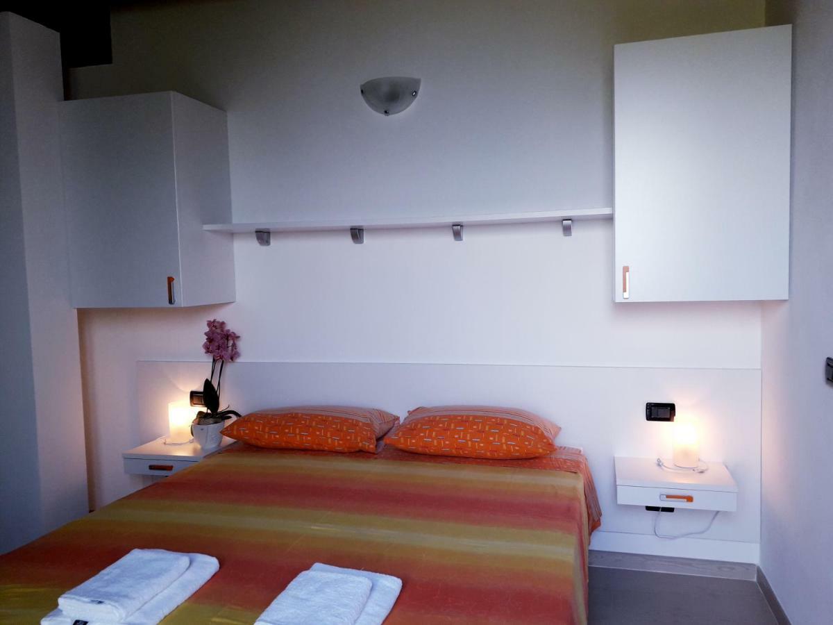 Agriturismo Cascina Lert マローネ エクステリア 写真