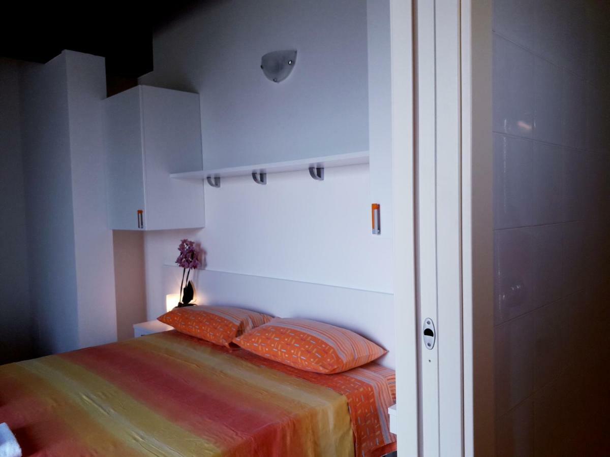 Agriturismo Cascina Lert マローネ エクステリア 写真